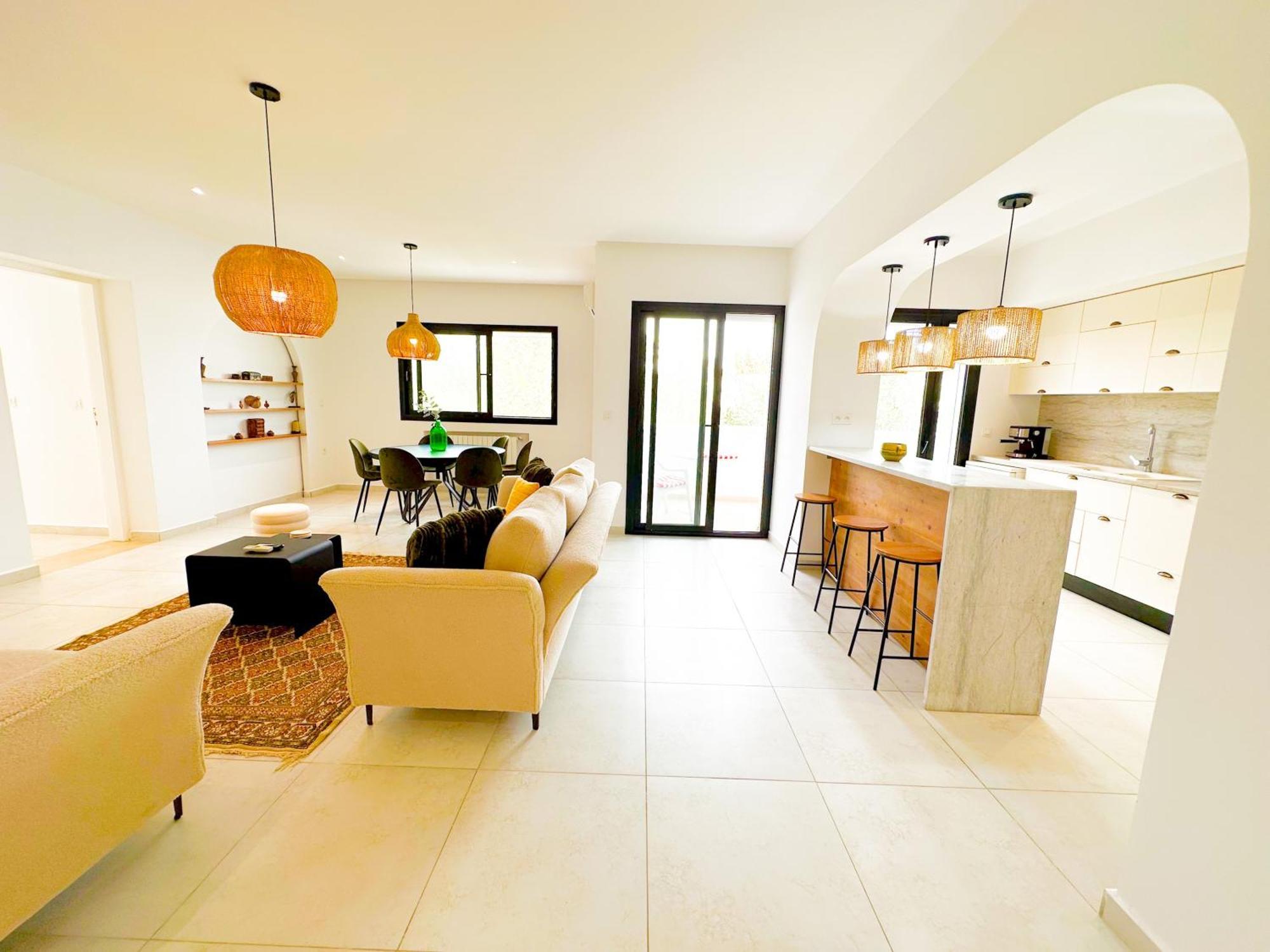 Jannet 1 Luxury Seaside 3 Bedrooms Apartment *